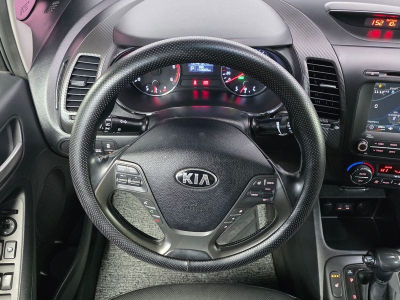 2015 Kia K3 Diesel Trendy photo 13
