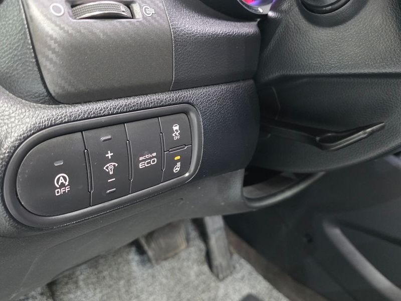 2015 Kia K3 Diesel Trendy photo 17