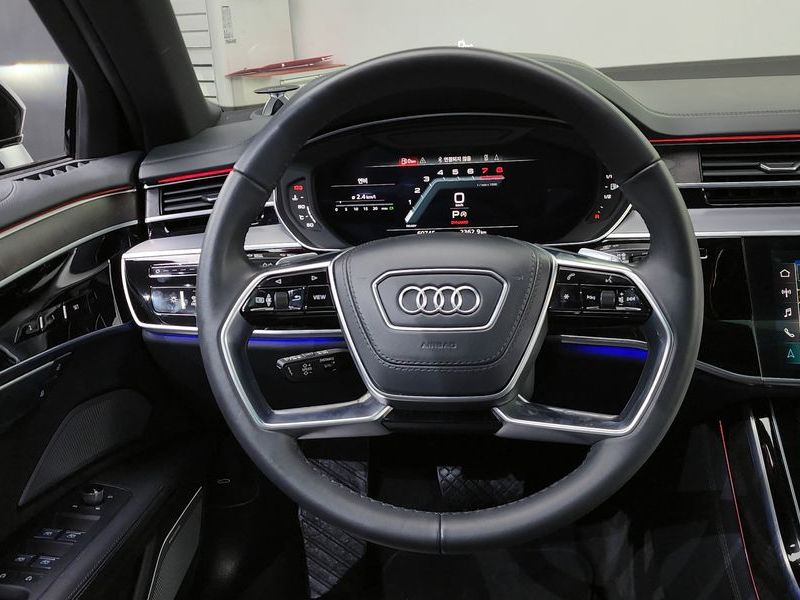 2022 Audi A8 55 TFSI Quattro Premium LWB photo 13