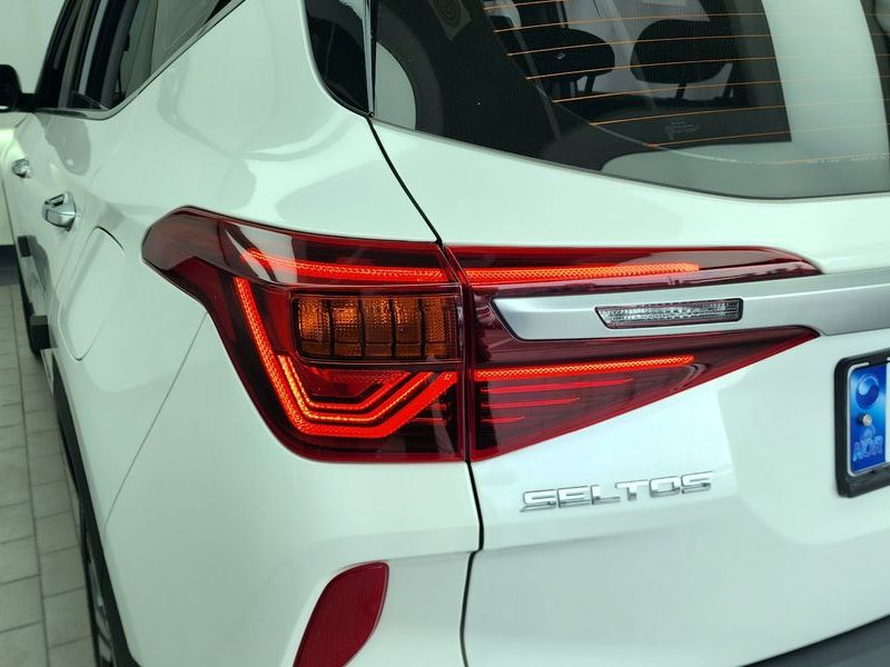 2022 Kia Seltos Gasoline 1.6 Turbo 4WD Signature photo 23