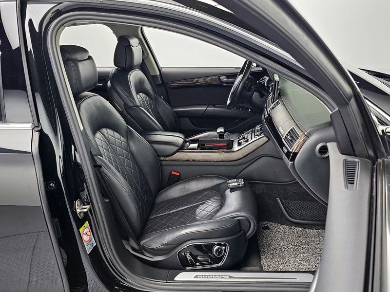 2016 Audi A8 50 TDI Quattro D4 photo 12