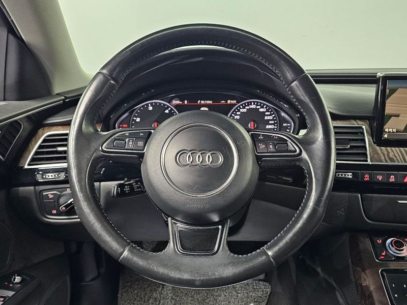 2016 Audi A8 50 TDI Quattro D4 photo 16
