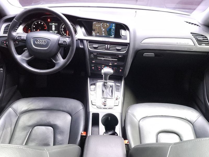2013 Audi A4 2.0 TFSI Quattro Dynamic B8 photo 7