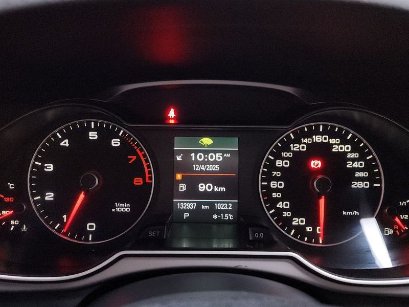 2013 Audi A4 2.0 TFSI Quattro Dynamic B8 photo 8