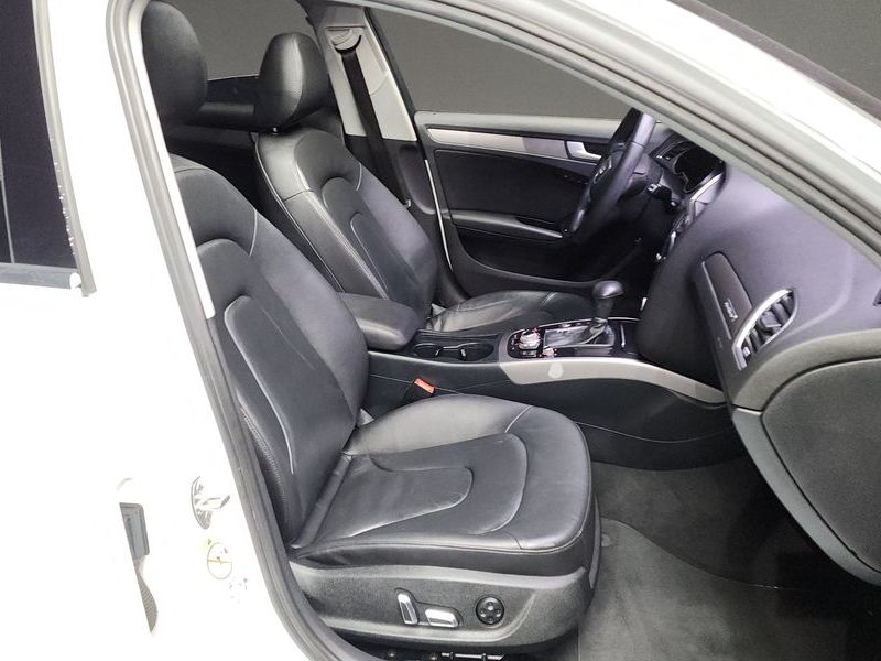 2013 Audi A4 2.0 TFSI Quattro Dynamic B8 photo 11