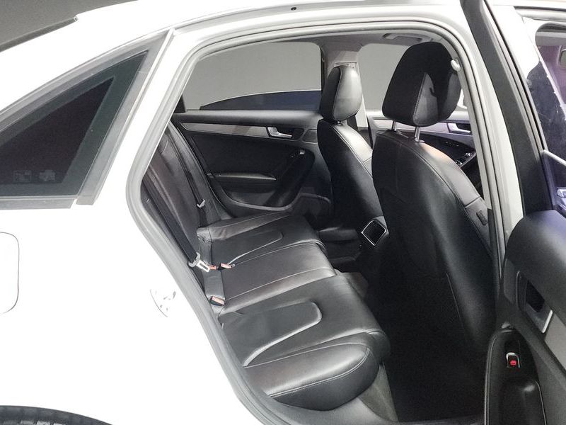 2013 Audi A4 2.0 TFSI Quattro Dynamic B8 photo 12