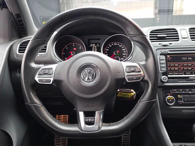 2012 Volkswagen Golf 2.0 GTD photo 13