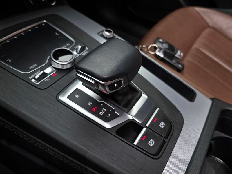 2020 Audi Q5 45 TFSI Quattro photo 9