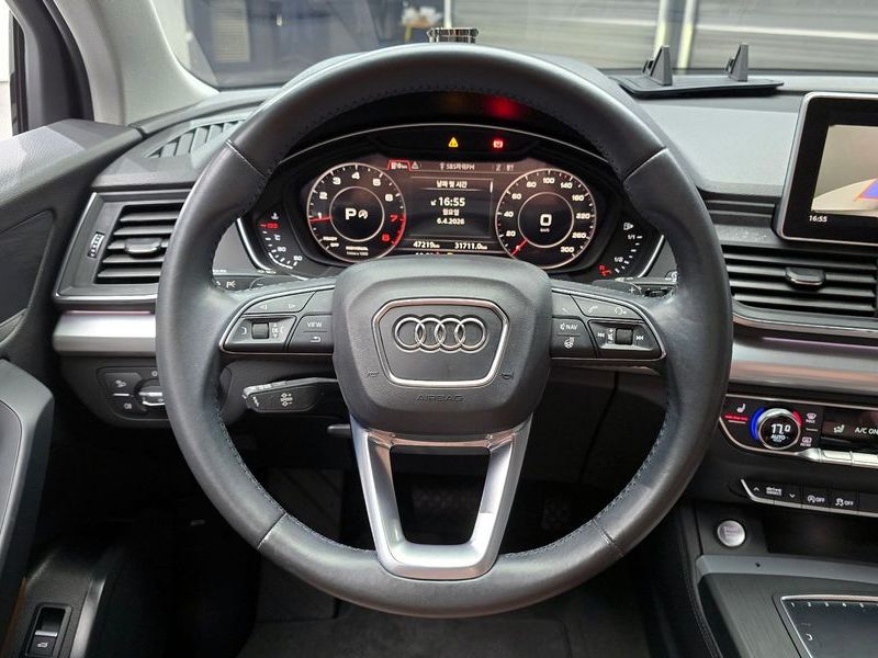 2020 Audi Q5 45 TFSI Quattro photo 15