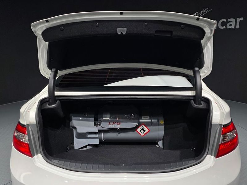 2014 Hyundai Grandeur LPG HG300 Modern photo 20