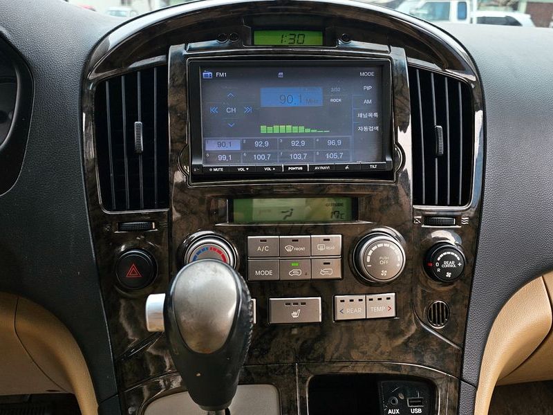 2013 Hyundai 그랜드 스타렉스 Limousine photo 15