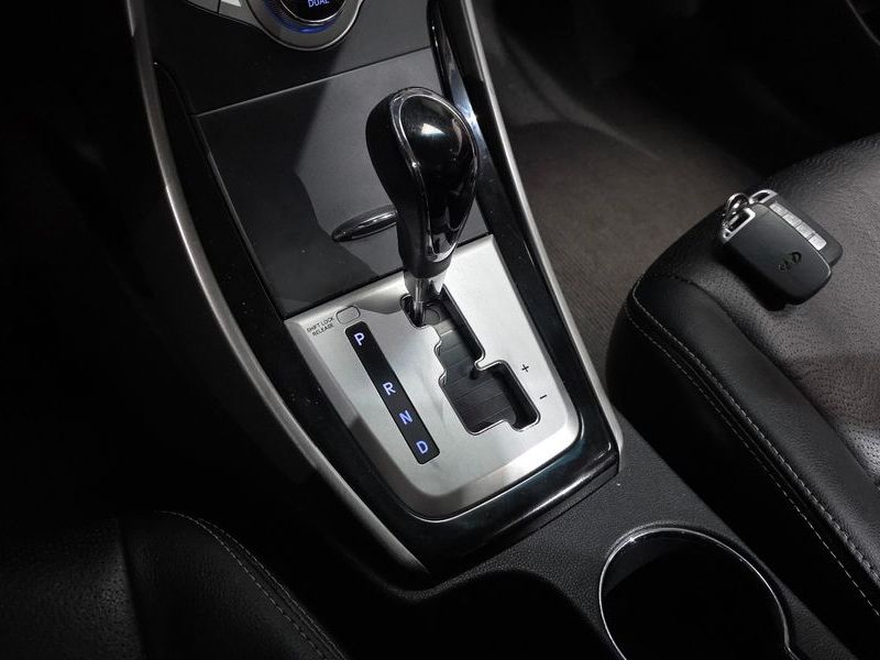 2012 Hyundai Avante M16 GDI Premier photo 9