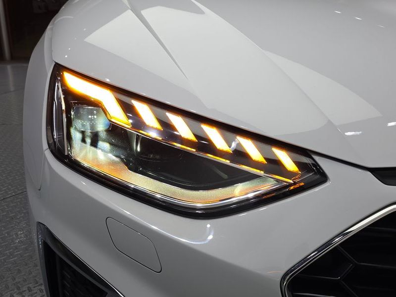 2023 Audi A4 40 TFSI Premium photo 22