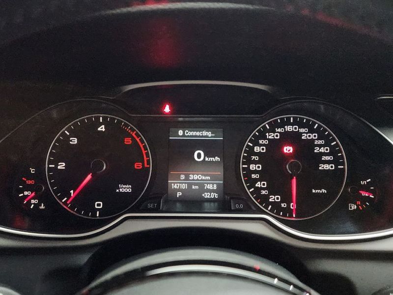 2015 Audi A4 35 TDI Quattro Comfort Edition B8 photo 8