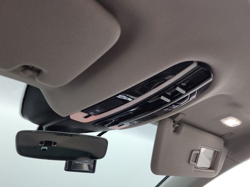 2018 Porsche Panamera 2.9 AWD E-Hybrid photo 17