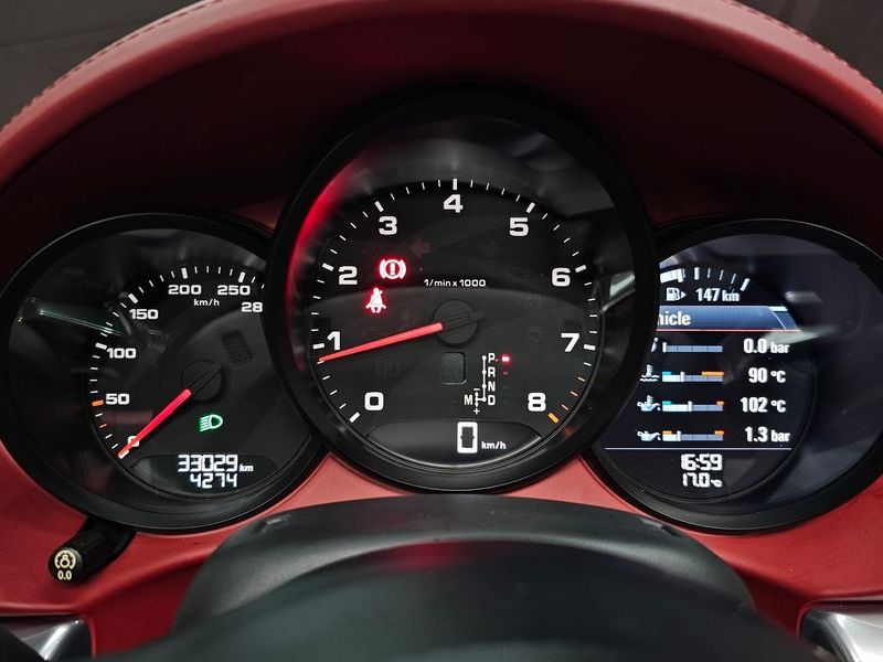 2019 Porsche 718 2.0 photo 8