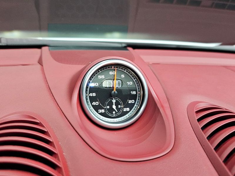 2019 Porsche 718 2.0 photo 16