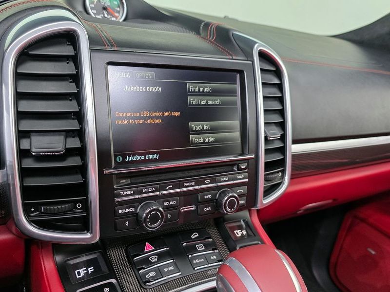 2016 Porsche Cayenne 3.6 GTS 958 photo 14