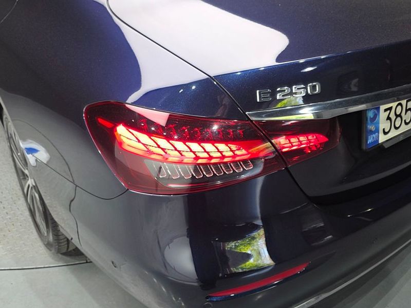 2022 Mercedes-Benz E-Class E250 Avantgarde photo 23