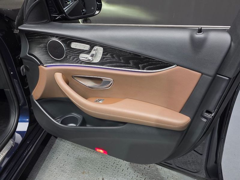 2022 Mercedes-Benz E-Class E250 Avantgarde photo 24