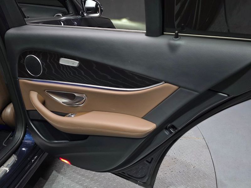 2022 Mercedes-Benz E-Class E250 Avantgarde photo 25