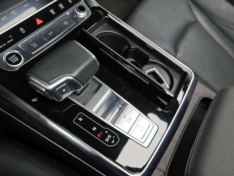 2022 Audi Q7 45 TDI Quattro Premium photo 9