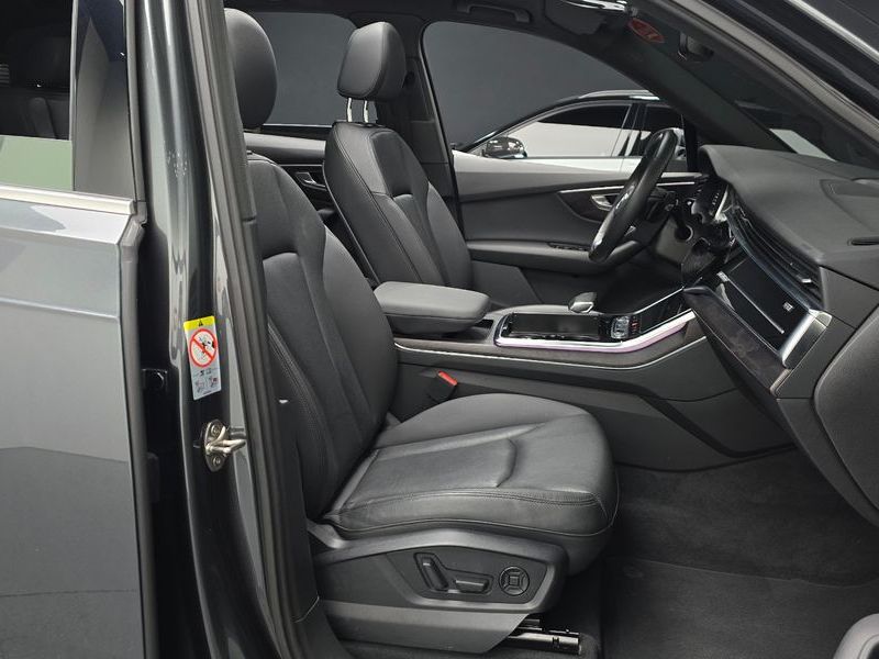 2022 Audi Q7 45 TDI Quattro Premium photo 10