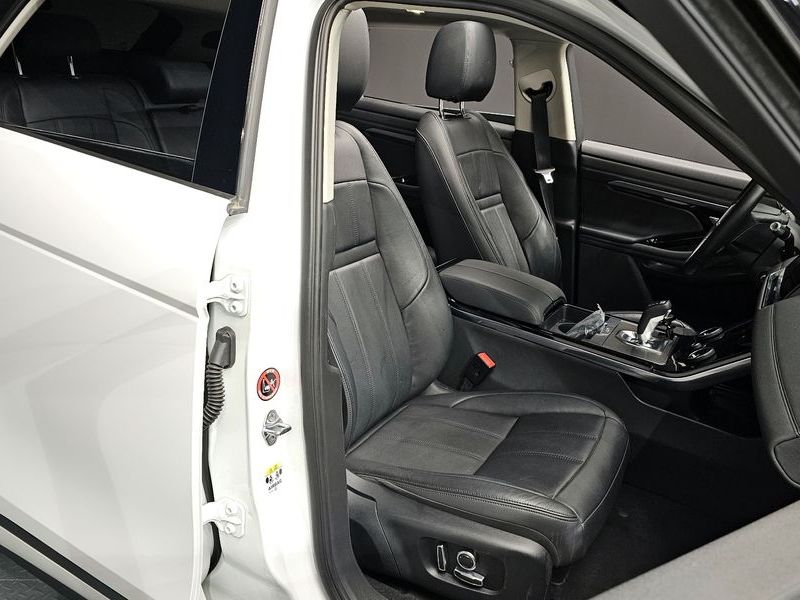 2022 Land Rover Range Rover Evoque P250 SE photo 12