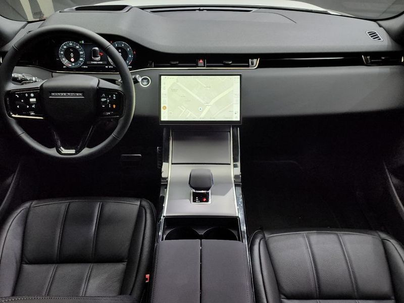 2024 Land Rover Range Rover Evoque P250 Dynamic SE photo 7