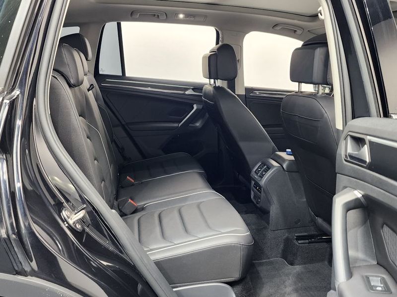 2023 Volkswagen Tiguan 2.0 TDI Prestige photo 11