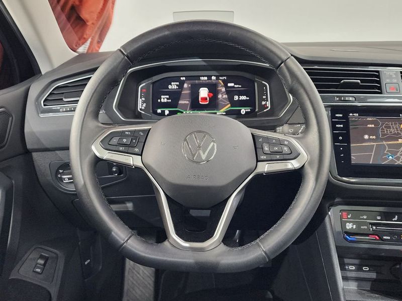 2023 Volkswagen Tiguan 2.0 TDI Prestige photo 13