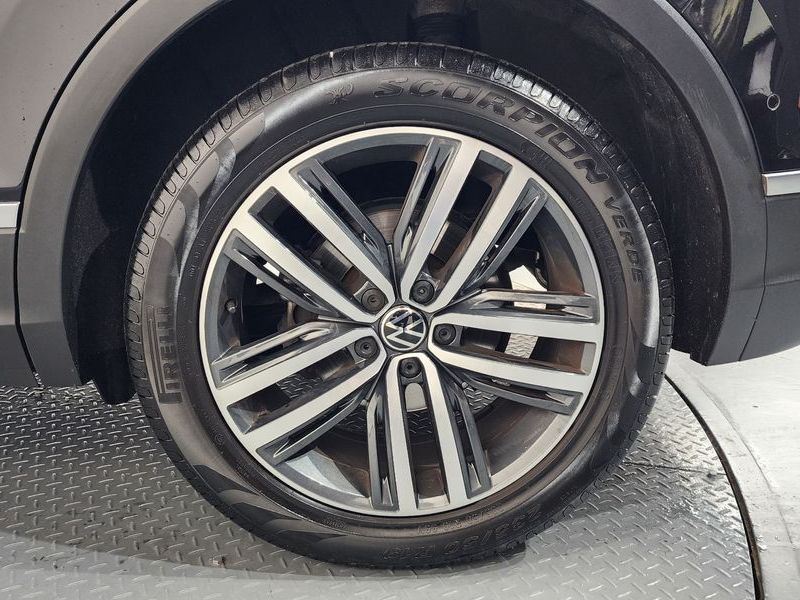 2023 Volkswagen Tiguan 2.0 TDI Prestige photo 21