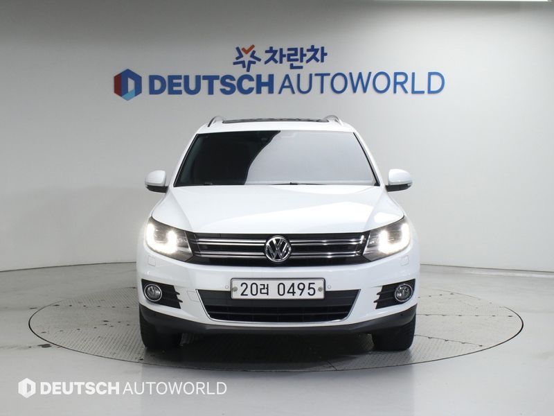 2015 Volkswagen Tiguan 2.0 TDI Premium 5N photo 3
