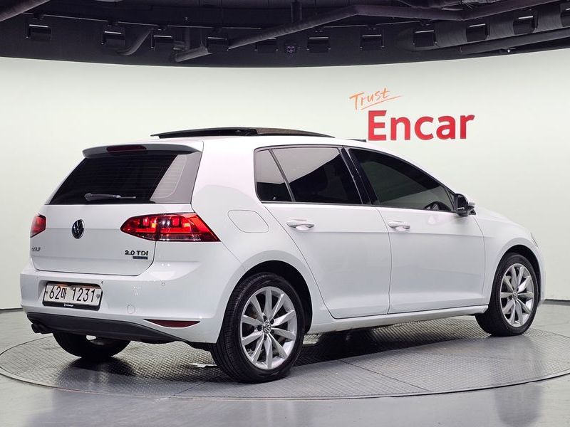 2014 Volkswagen Golf 2.0 TDI photo 2