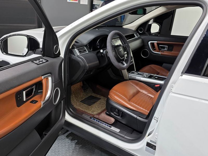 2015 Land Rover Discovery Sport 2.2 SD4 HSE Luxury photo 10