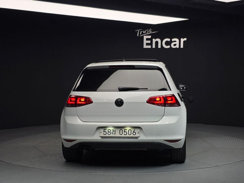 2016 Volkswagen Golf 2.0 TDI Premium photo 4