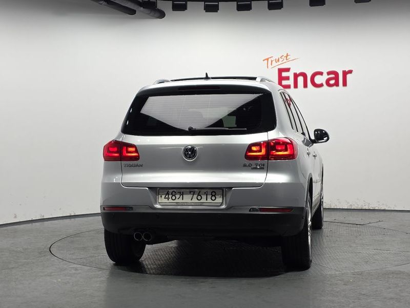 2014 Volkswagen Tiguan 2.0 TDI Premium 5N photo 4
