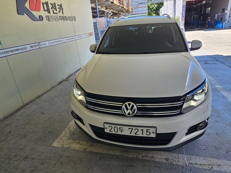 2013 Volkswagen Tiguan 2.0 TDI Comfort 5N photo 3