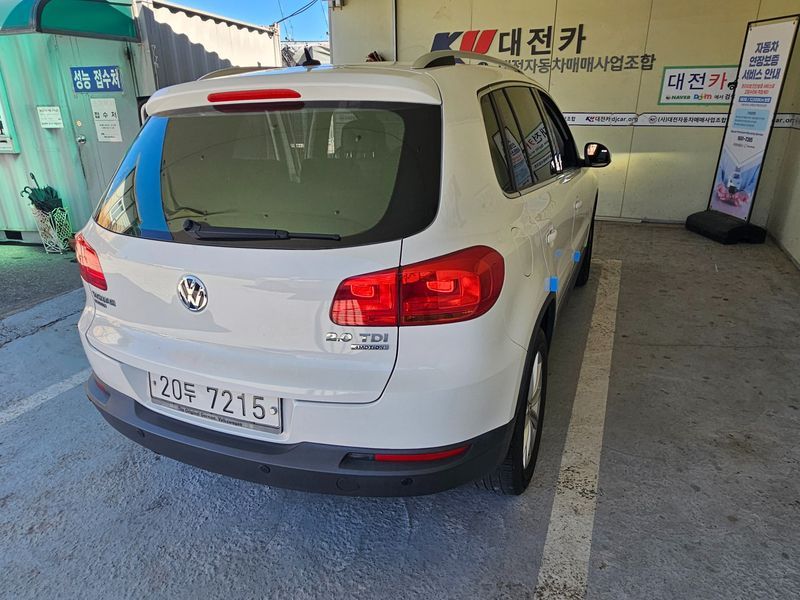 2013 Volkswagen Tiguan 2.0 TDI Comfort 5N photo 5