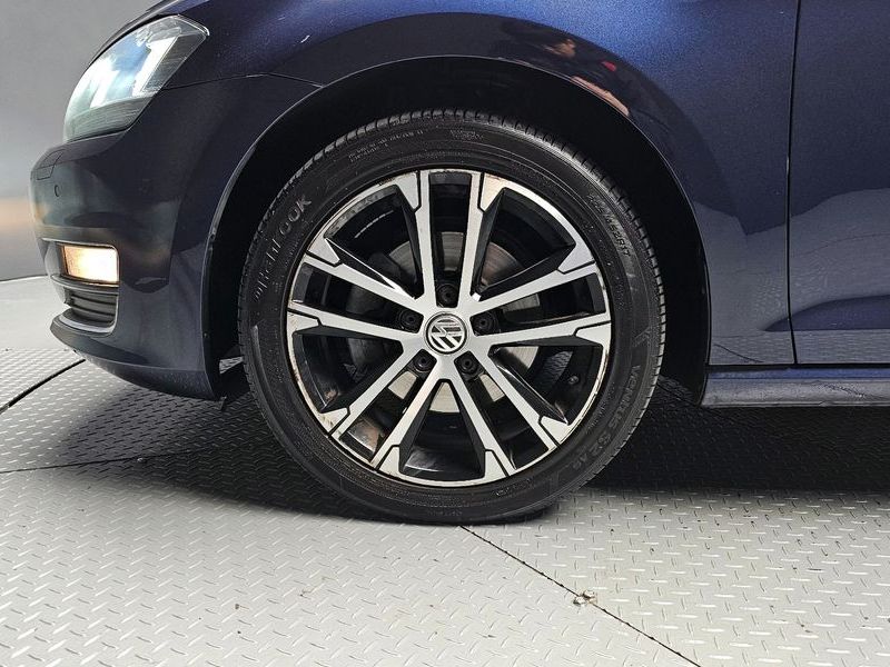 2016 Volkswagen Golf 2.0 TDI Premium photo 5