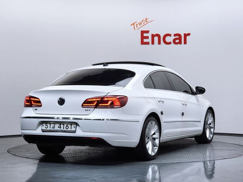2014 Volkswagen New CC 2.0 TSI photo 2