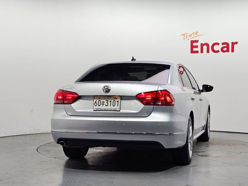 2013 Volkswagen Passat 2.5 B7 photo 4