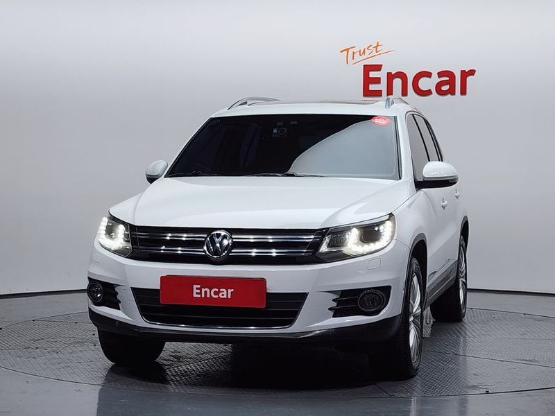 2016 Volkswagen Tiguan 2.0 TDI Premium 5N photo 3