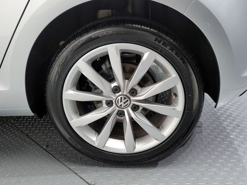 2014 Volkswagen Golf 1.6 TDI photo 5