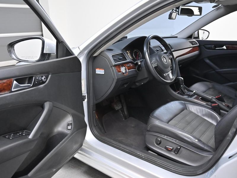 2013 Volkswagen Passat 2.5 B7 photo 11