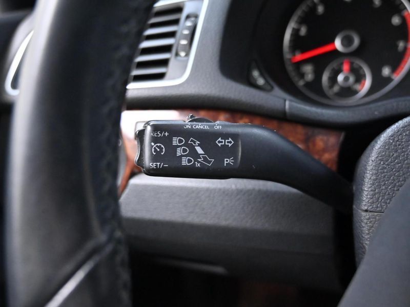 2013 Volkswagen Passat 2.5 B7 photo 18