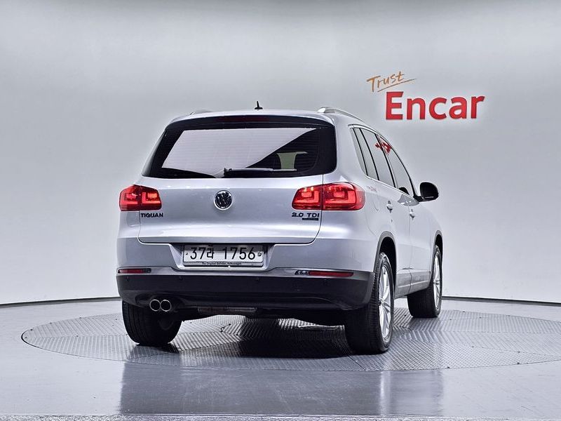 2014 Volkswagen Tiguan 2.0 TDI Comfort 5N photo 4