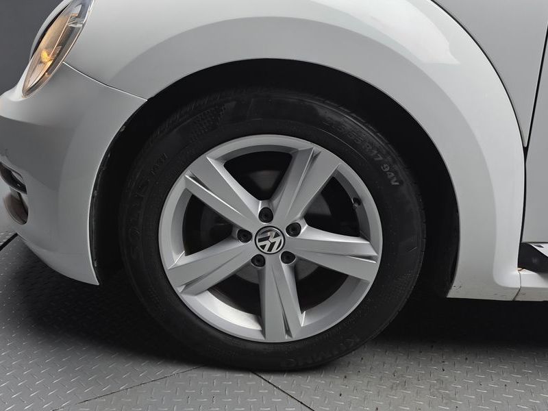 2016 Volkswagen Beatle 2.0 TDI 3rd photo 5