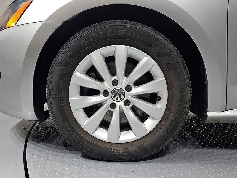 2013 Volkswagen Passat 2.5 B7 photo 5