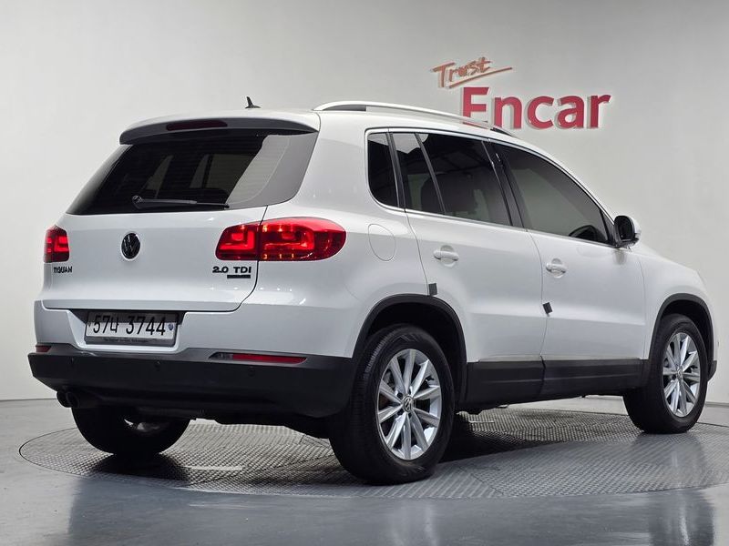 2014 Volkswagen Tiguan 2.0 TDI Comfort 5N photo 2